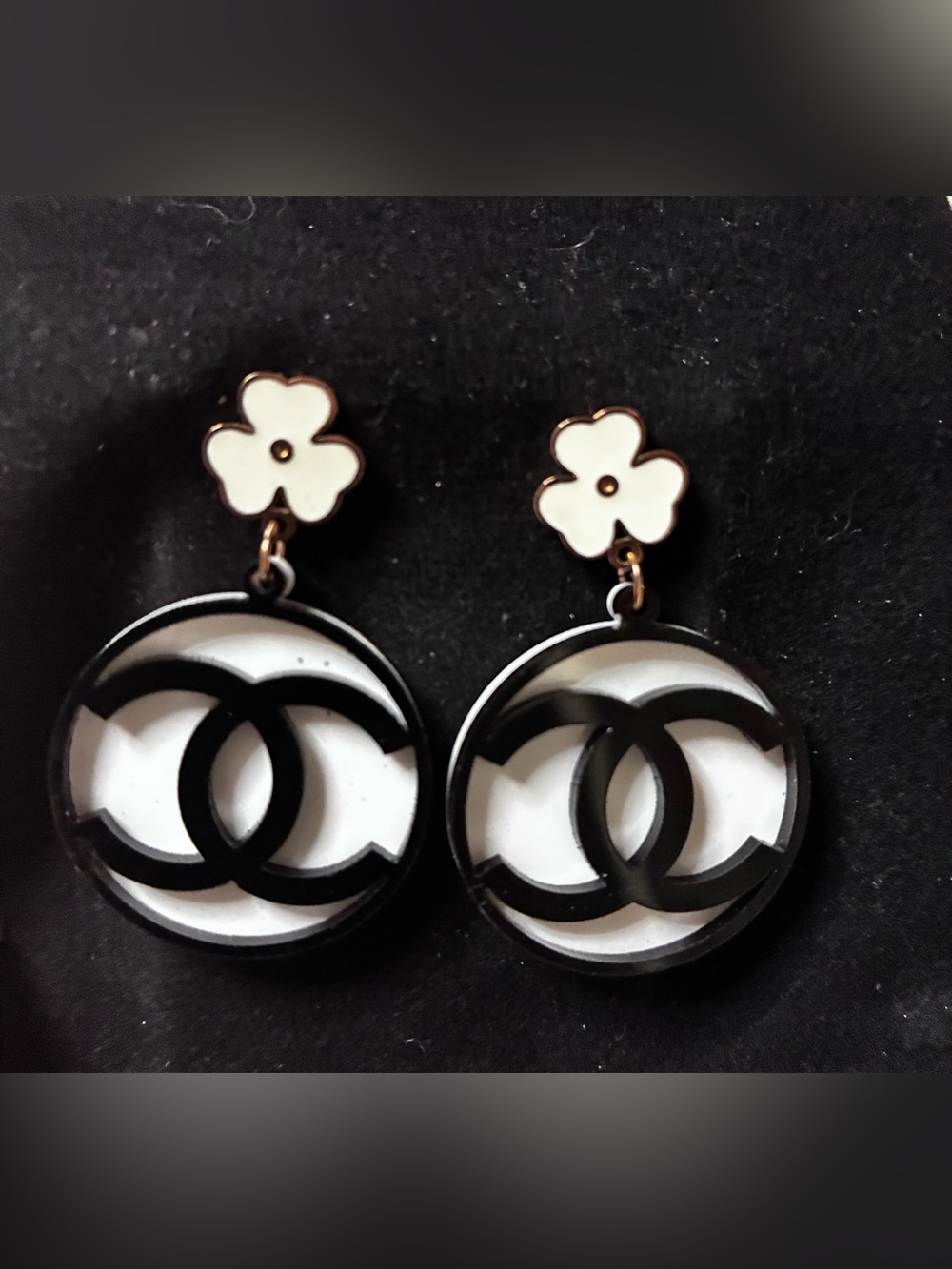 Double C  Black and White  Logo Dangle Earrings
